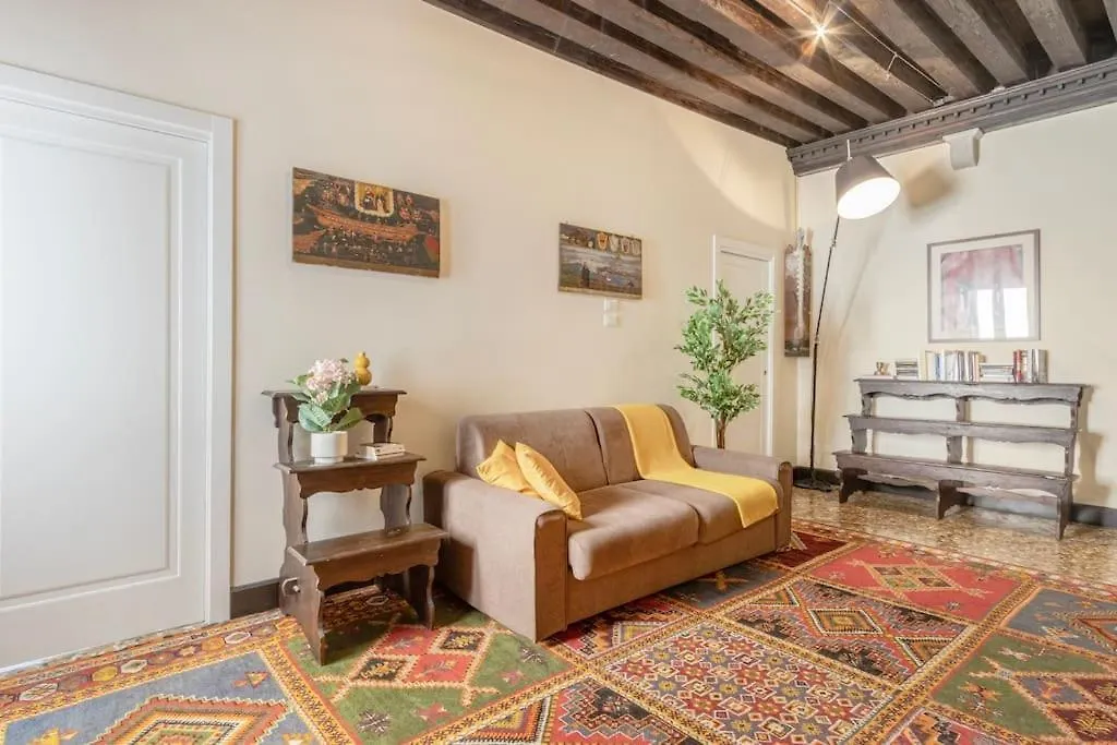 Apartment Canal View Luxury Heritage Retreat 2 Bedroom Venice
